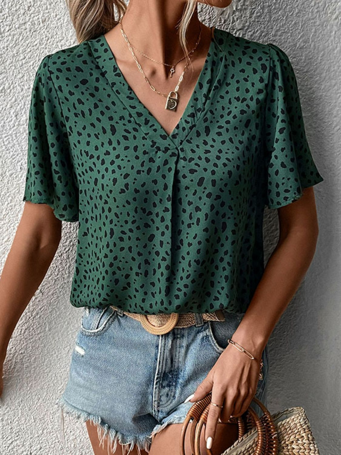 Women's CLASSY Animal Print V-Neck Flutter Sleeve Blouse