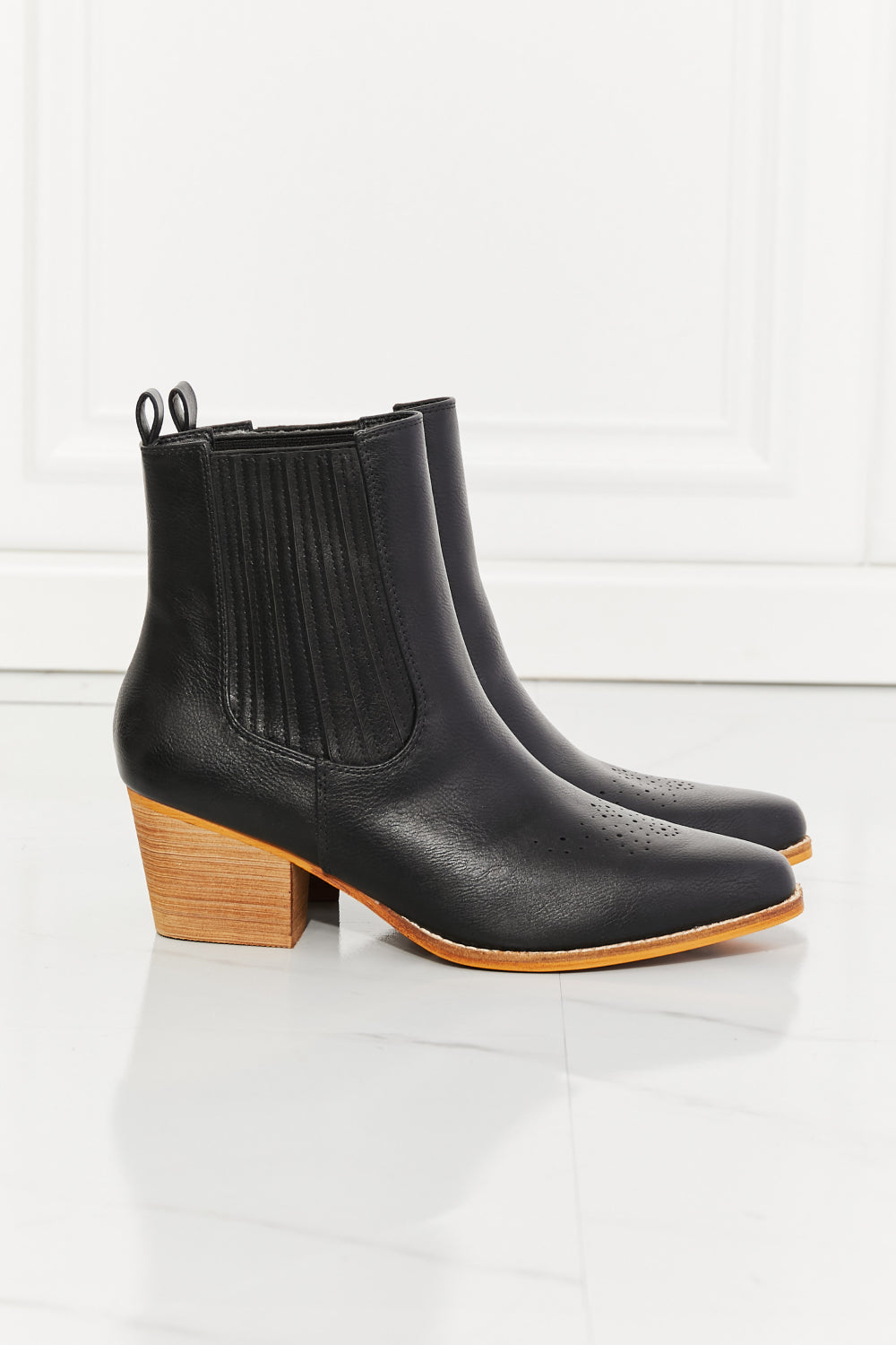 Women's MMShoes Love the Journey Stacked Heel Chelsea Boot in Black