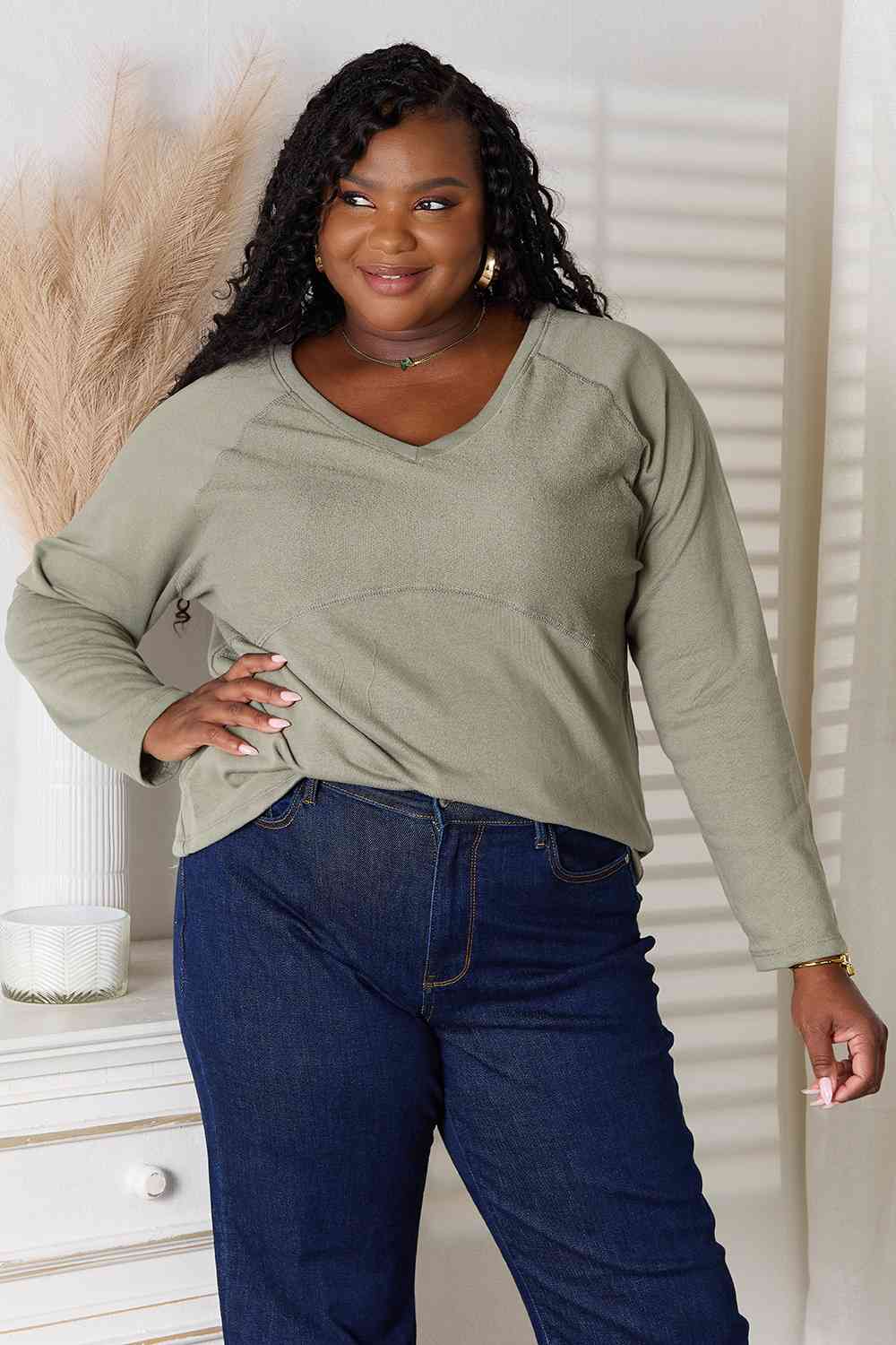 Culture Code Full Size V-Neck Long Sleeve T-Shirt *