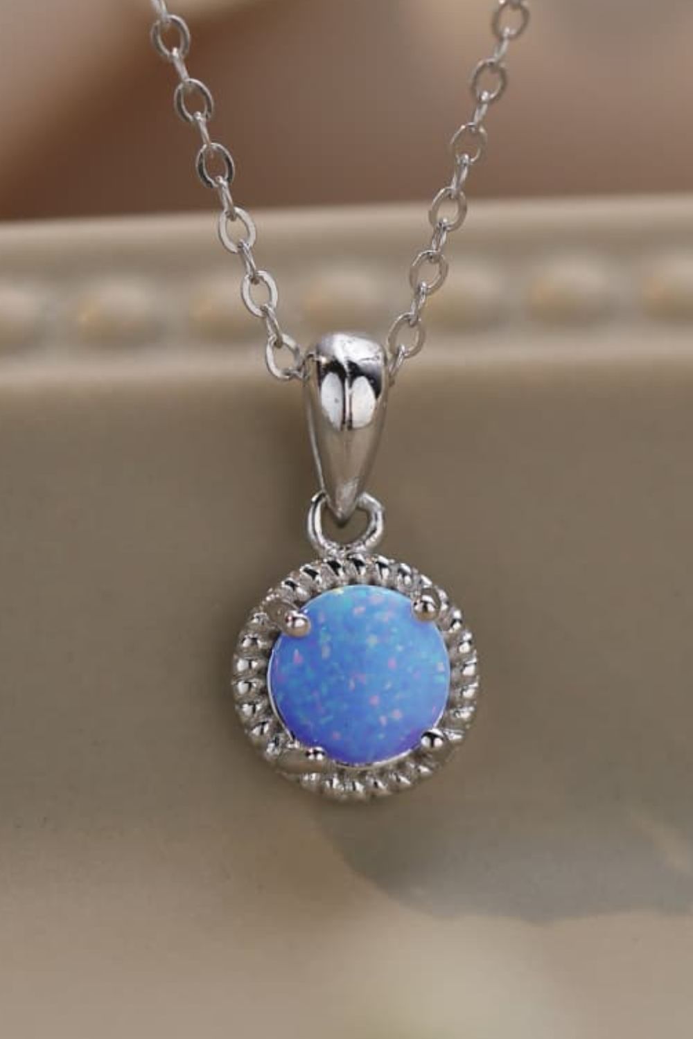 Women's Opal Round Pendant Chain Necklace