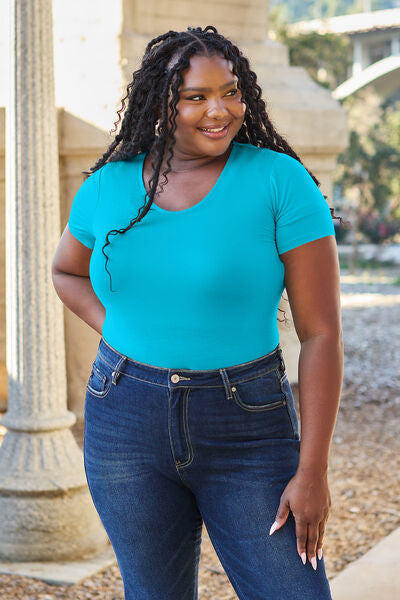 Basic Bae Full Size Round Neck Short Sleeve Bodysuit *