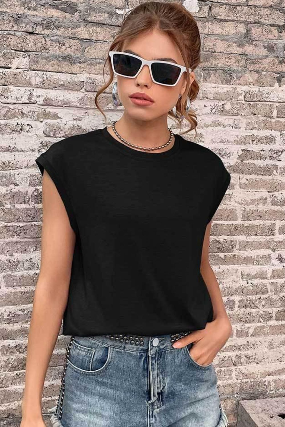 Women's Round Neck Cap Sleeve Top