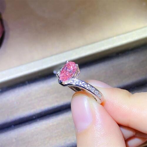 1 Carat Moissanite 925 Sterling Silver Ring 💜