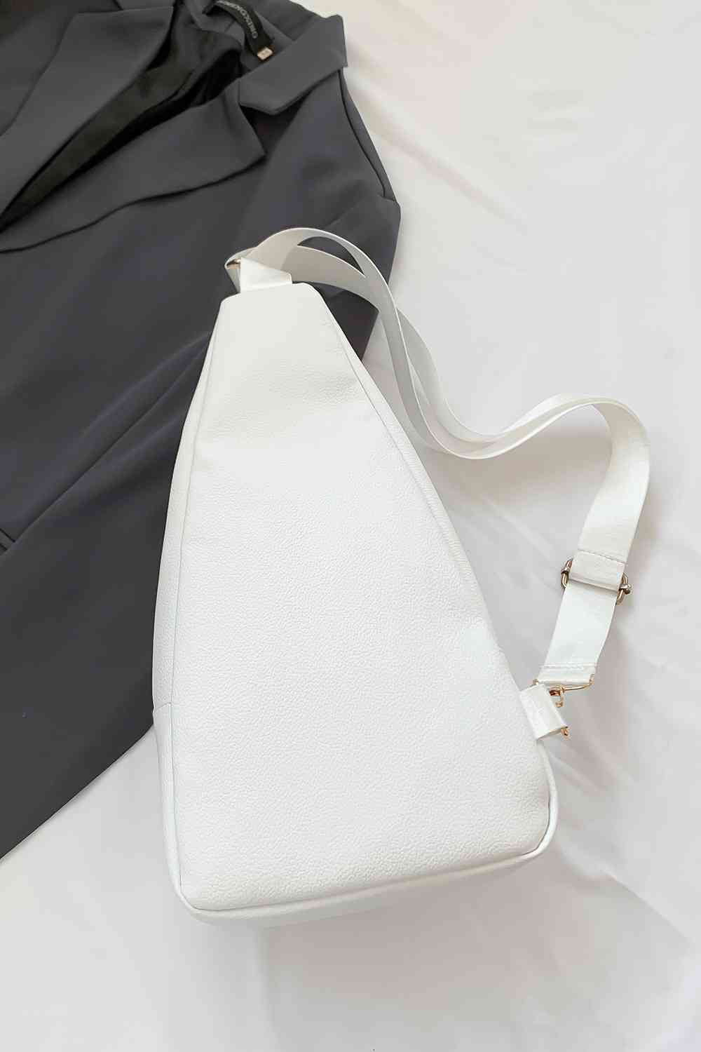 YesteryearPassionate PU Leather Sling Bag