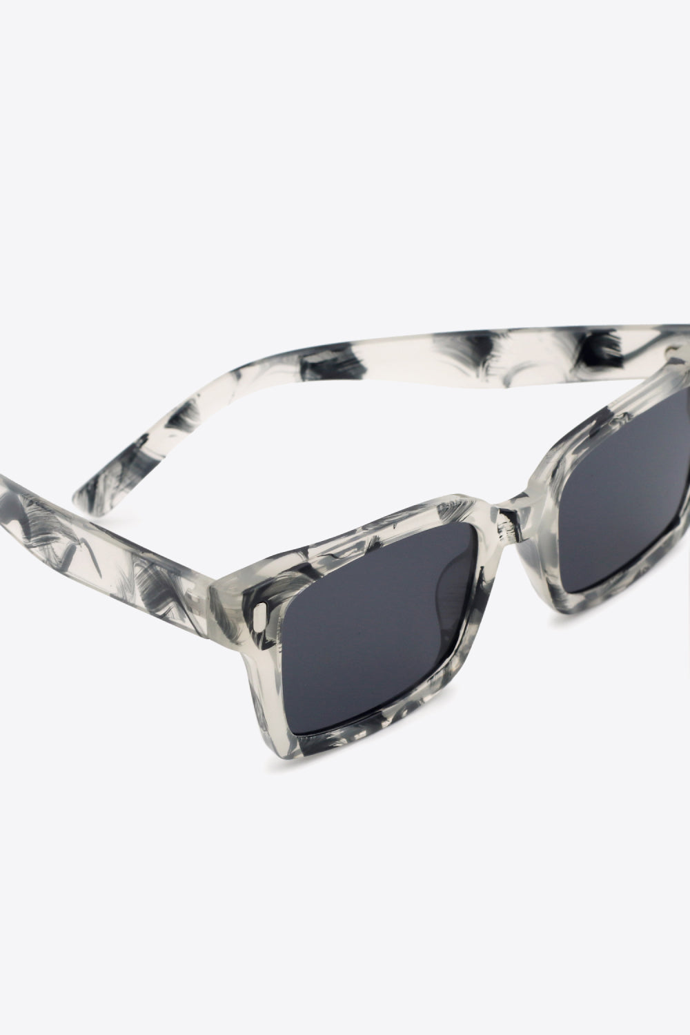 HAPPENIN' UV400 Polycarbonate Square Sunglasses