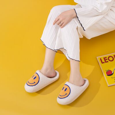 Melody Smiley Face White Yellow Blue Slippers