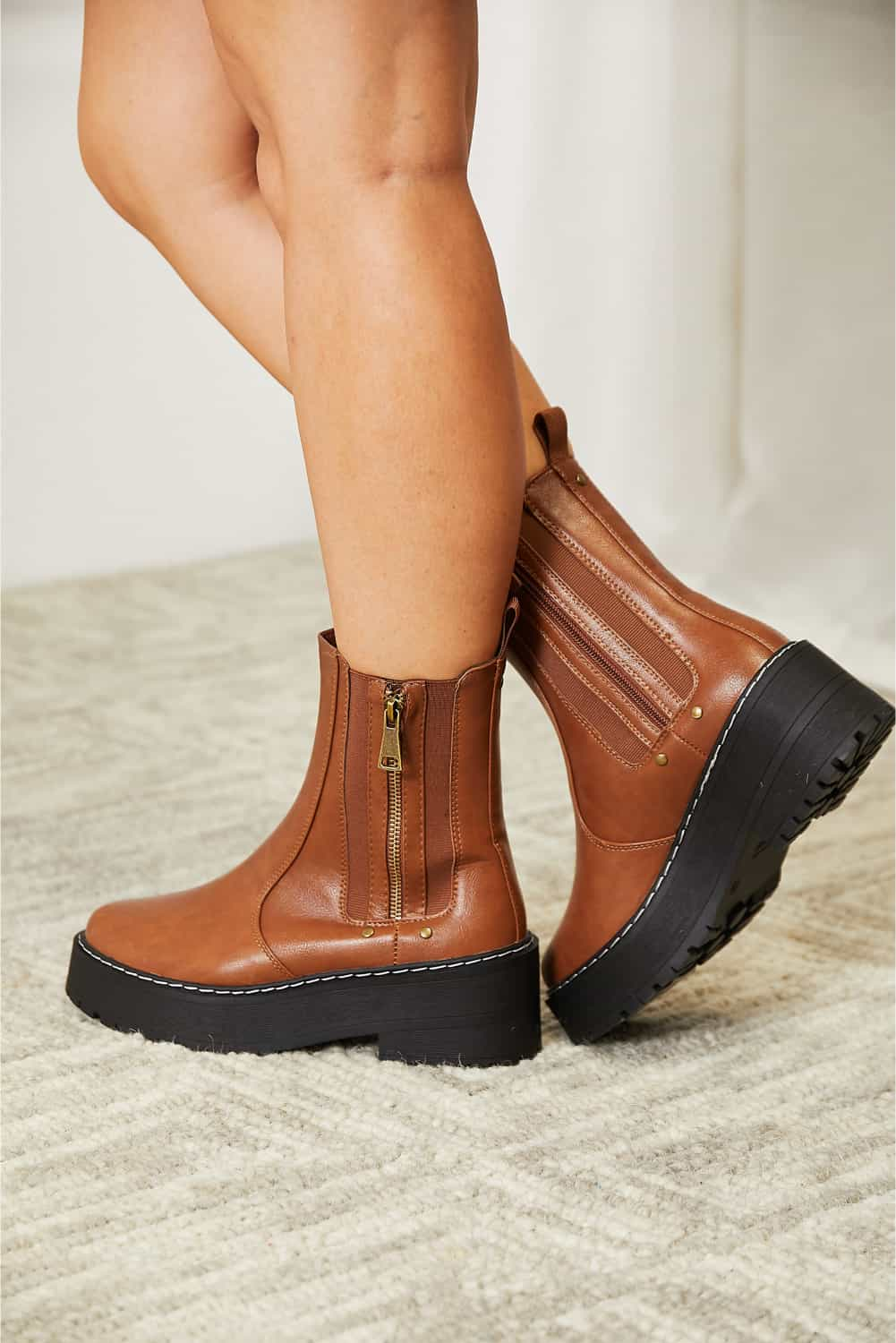 Forever Link Side Zip Chestnut Platform Boots