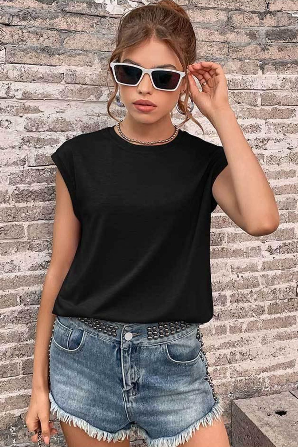 Women's Round Neck Cap Sleeve Top