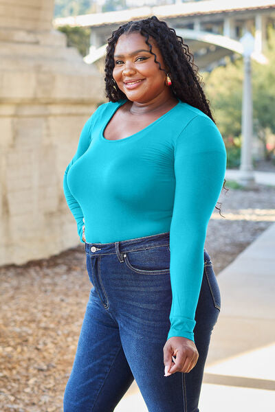 Basic Bae Full Size Round Neck Long Sleeve Bodysuit *