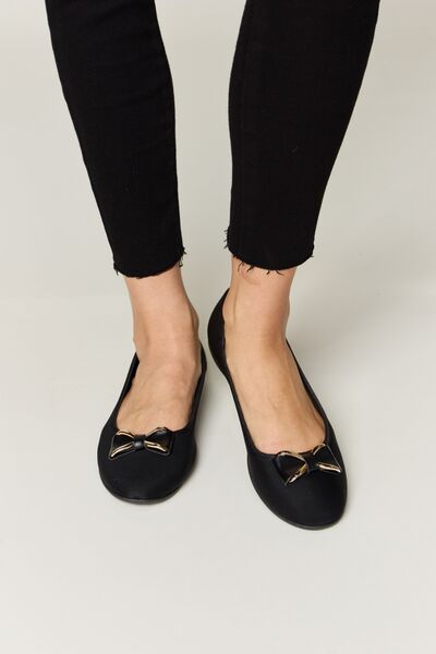Forever Link Metal Buckle Flat Loafers *