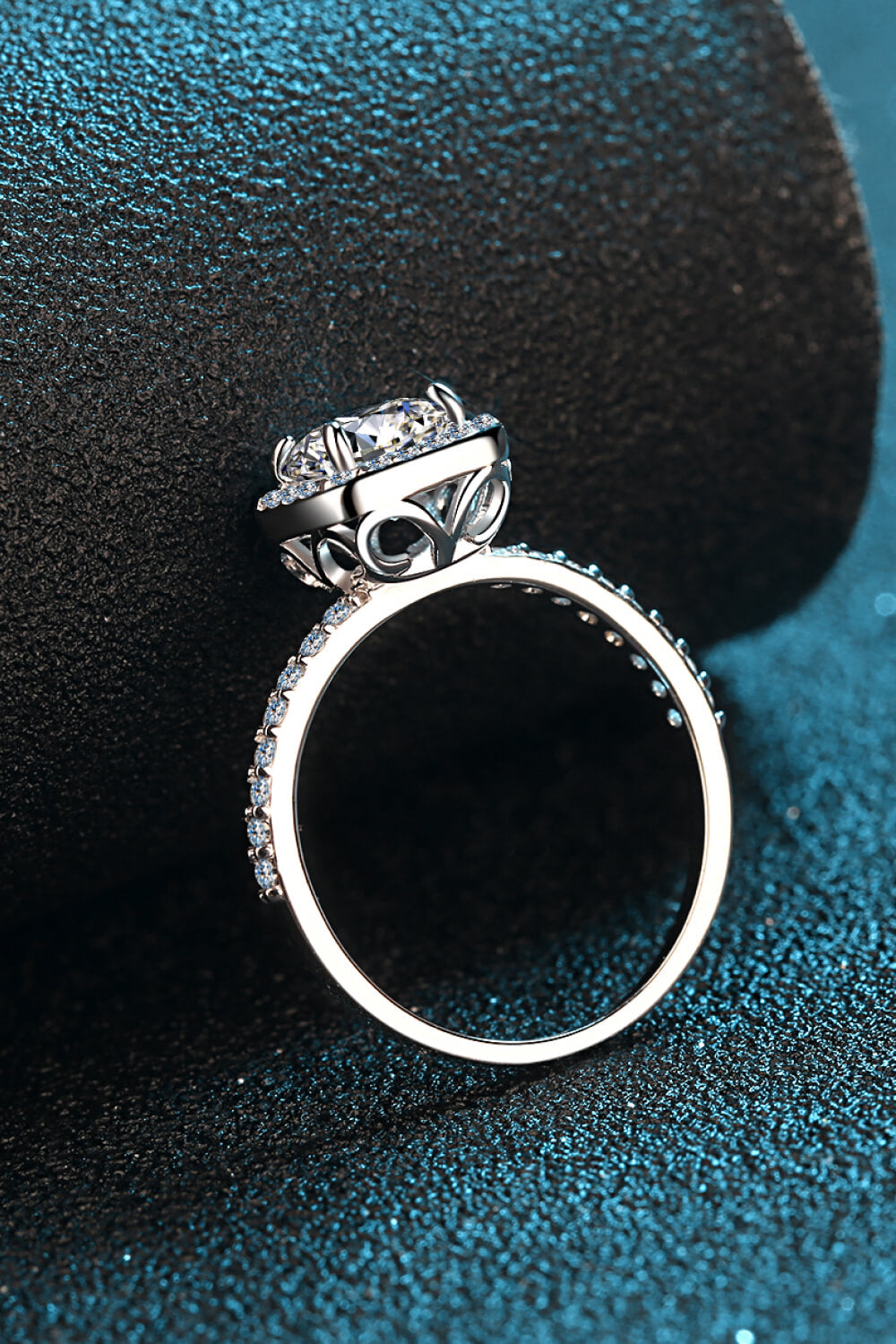 Ariel&Emaline Square Moissanite Ring