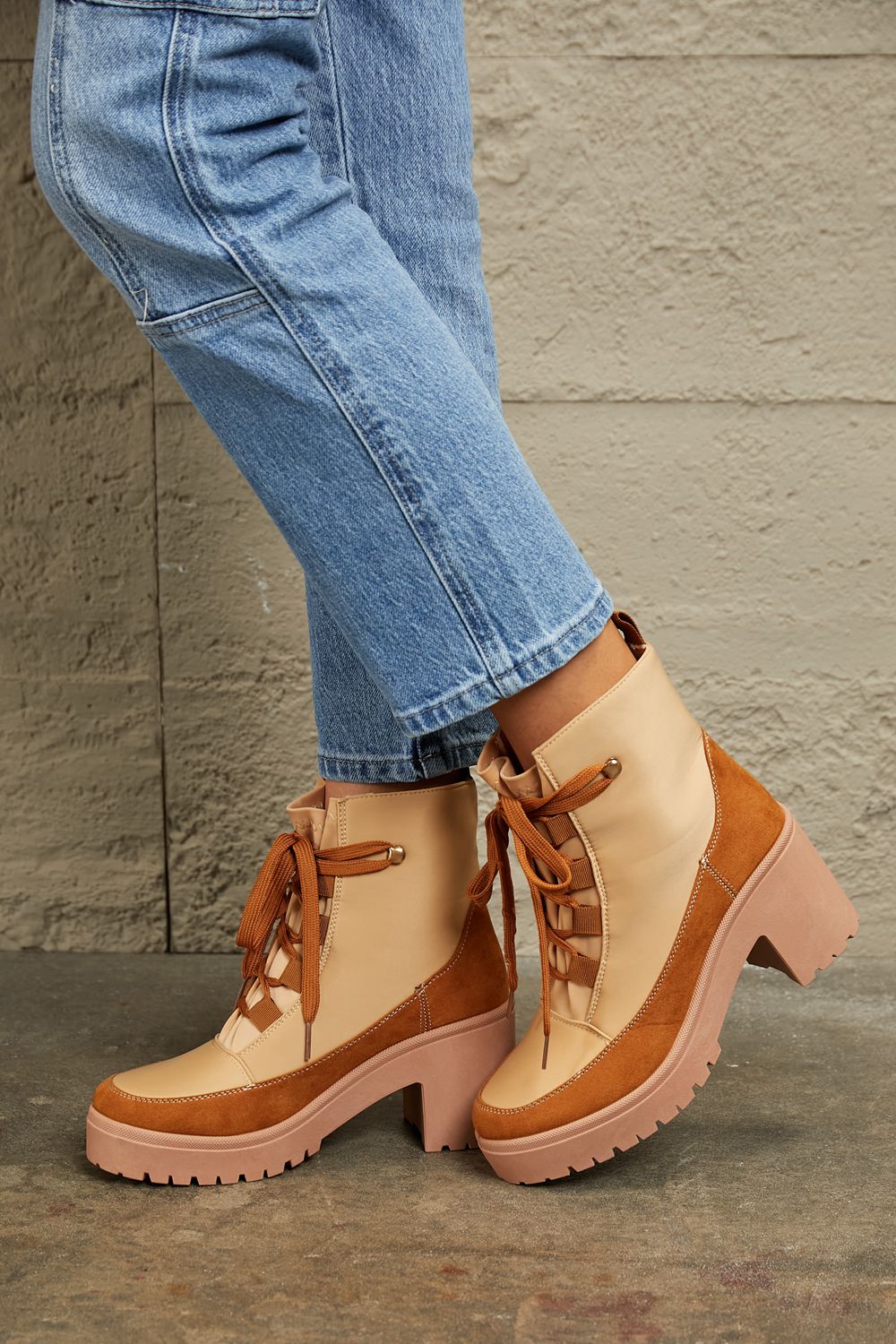 East Lion Corp Lace Up Tan Lug Boots