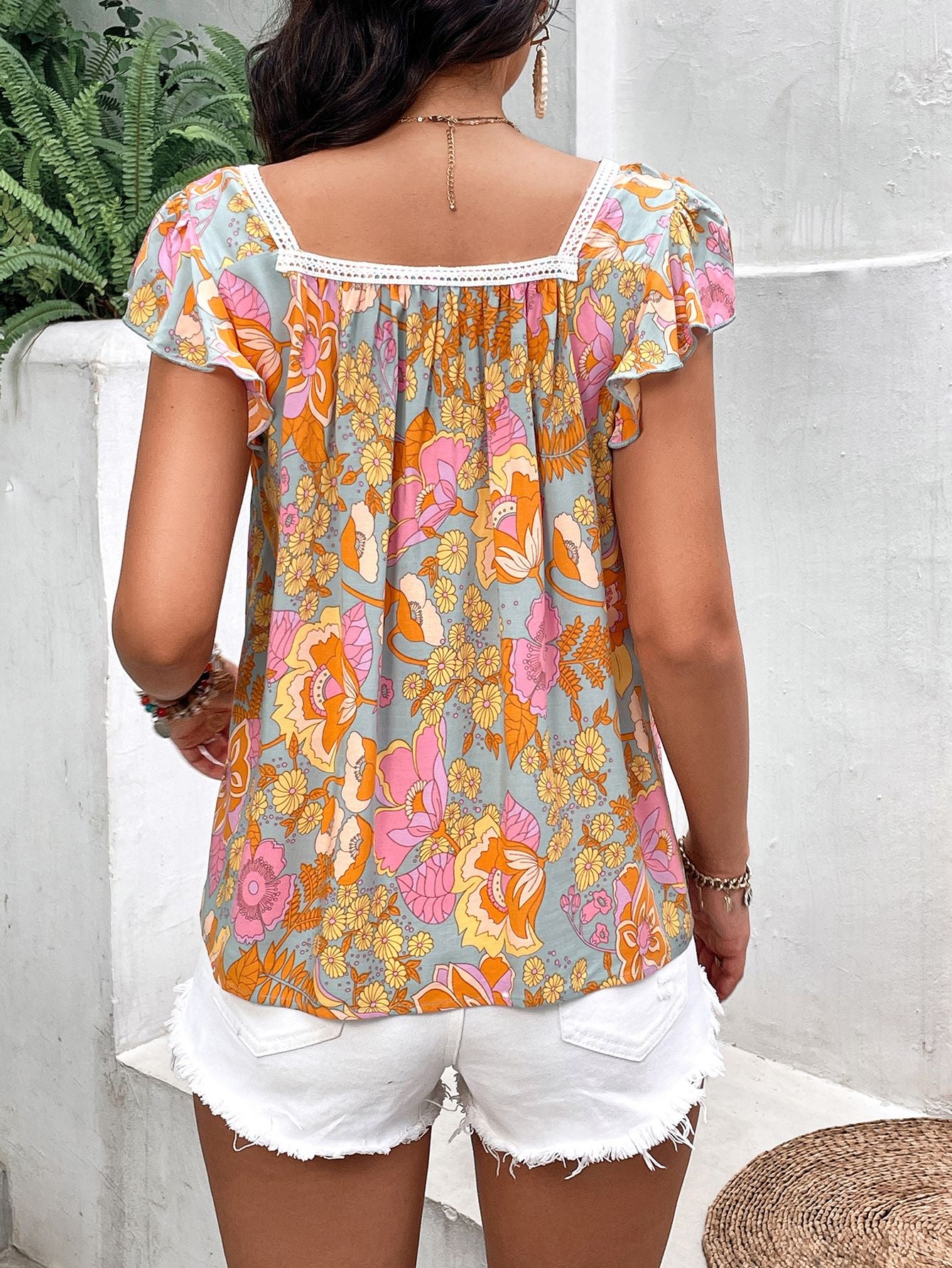 Women's Floral Square Neck Flutter Sleeve Blouse