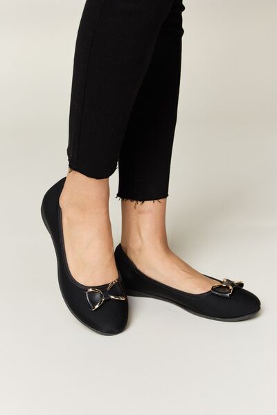 Forever Link Metal Buckle Flat Loafers *