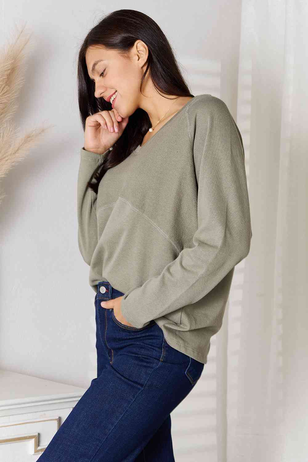 Culture Code Full Size V-Neck Long Sleeve T-Shirt *
