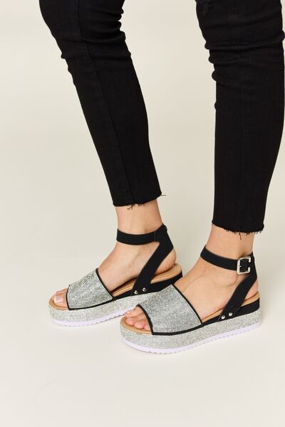 Forever Link Rhinestone Buckle Strappy Wedge Sandals *