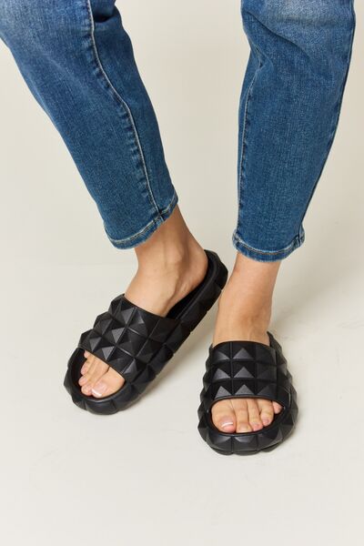 WILD DIVA Pyramid Stud Toe Band Footbed Sandals *