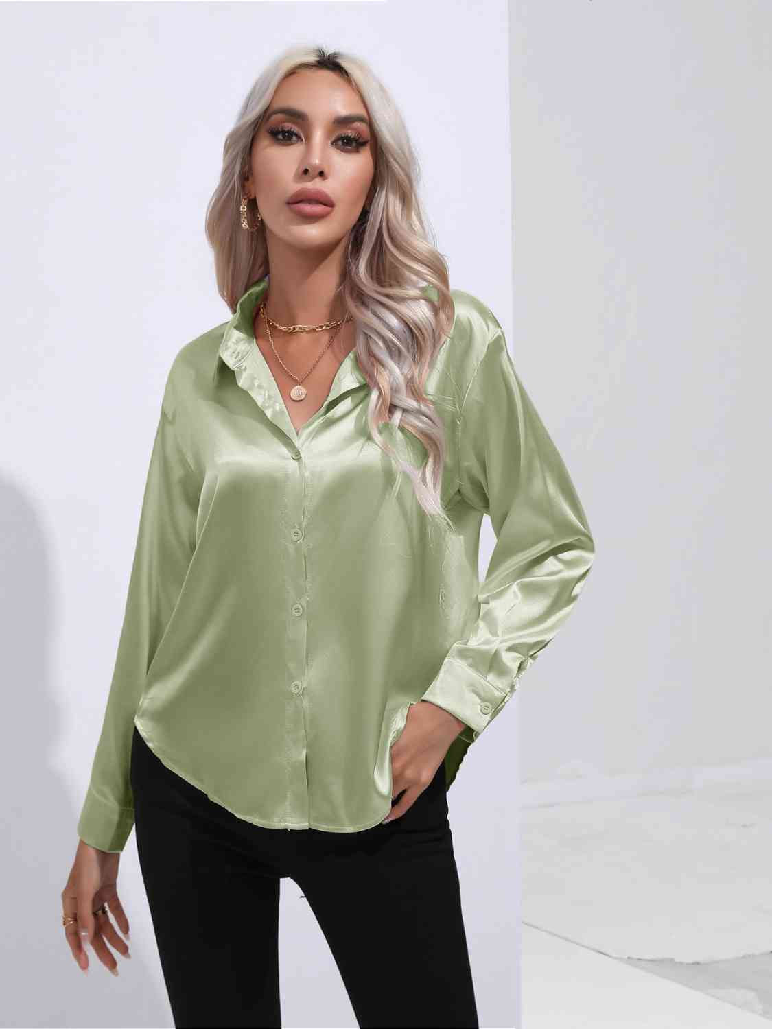 Collared Neck Buttoned Long Sleeve Shirt