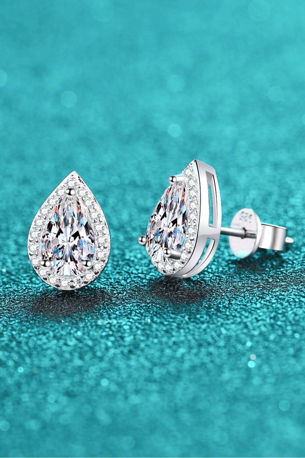 Women's Moissanite Teardrop Stud Earrings