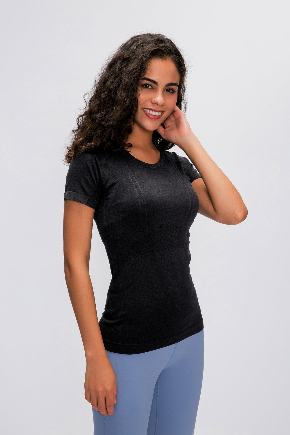 Round Neck Short Sleeve Active T-Shirt