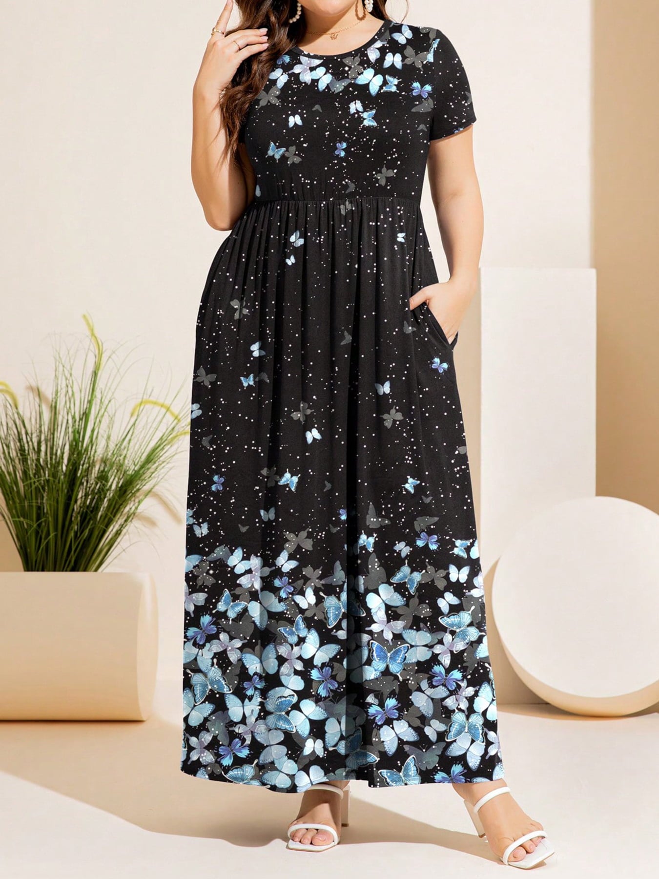 Arlowe Lea Plus Size Printed Round Neck Short Sleeve Maxi Dress