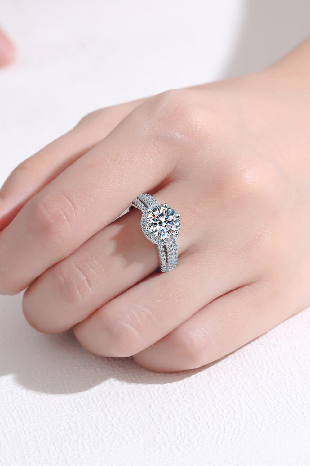 Women's Sterling Silver Moissanite Ring