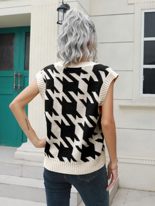 Zoe&Hannah Houndstooth V-Neck Sweater Vest