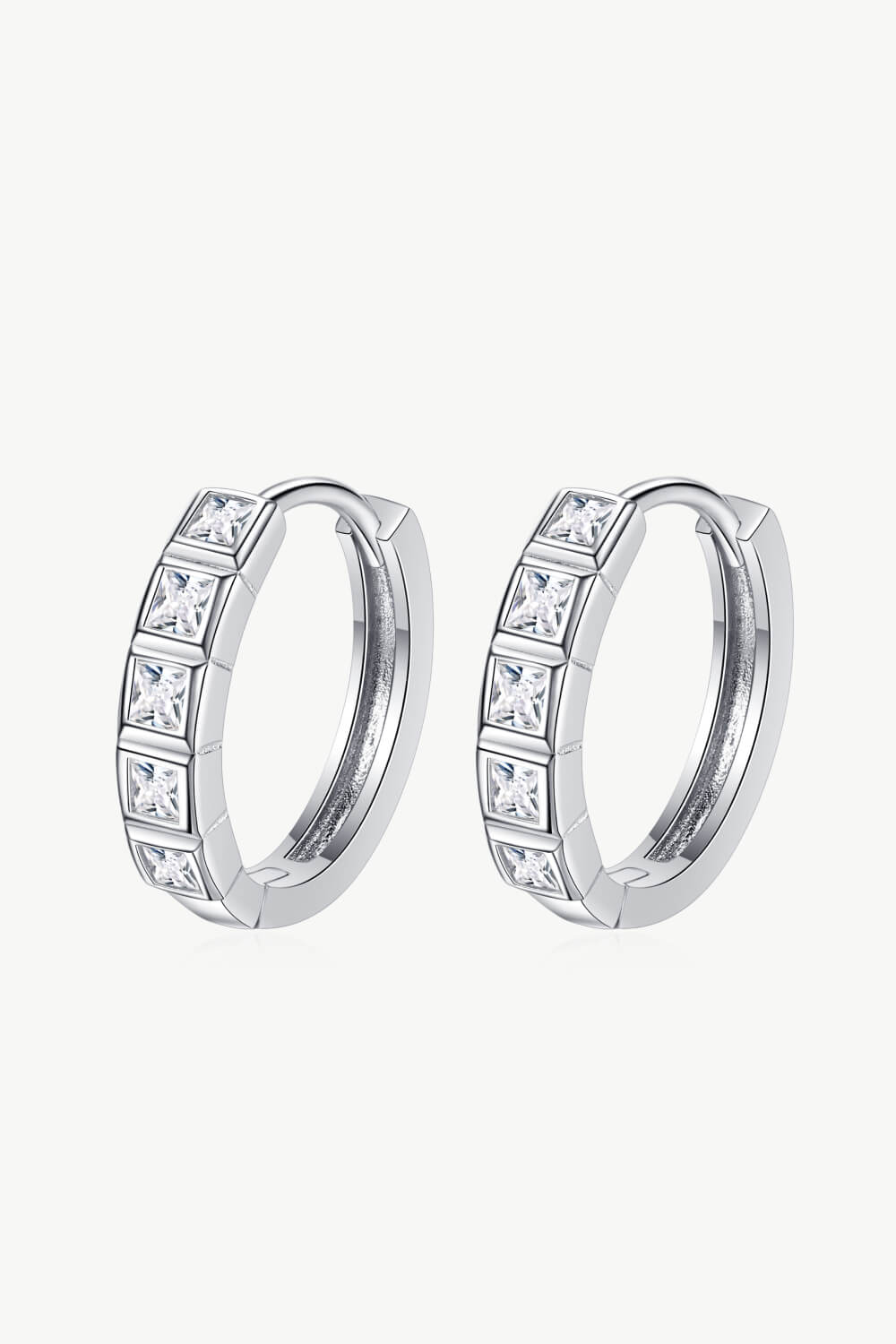 Women's Always Chic Sterling Silver Moissanite Huggie Earrings